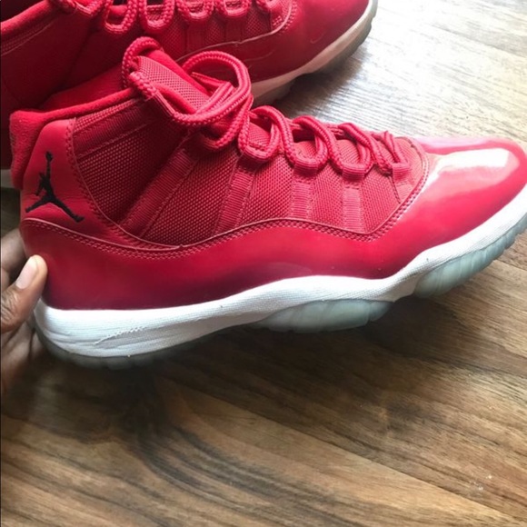 Shoes - Picture 2 of 3